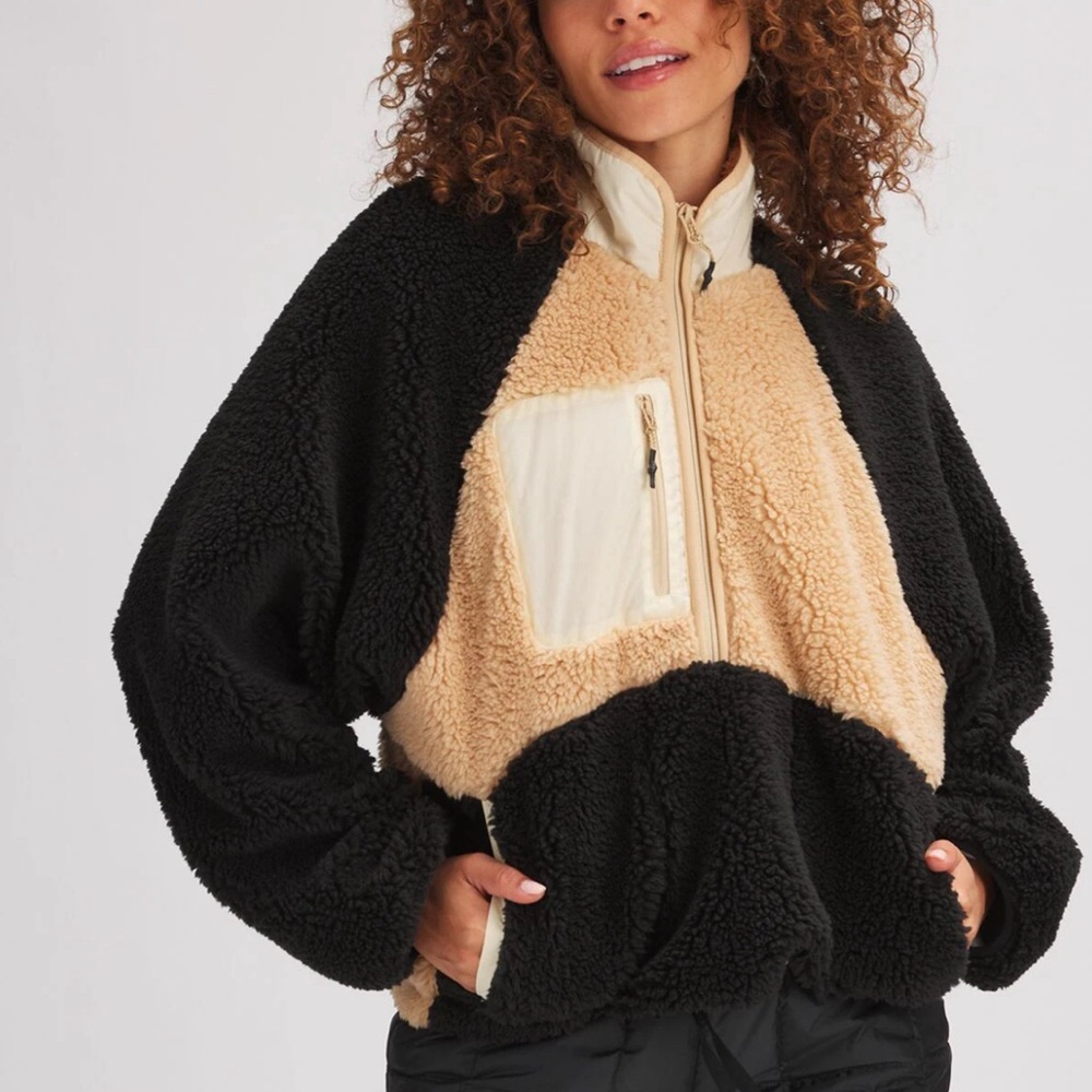 NWT Cropped Sherpa quarter zip pullover